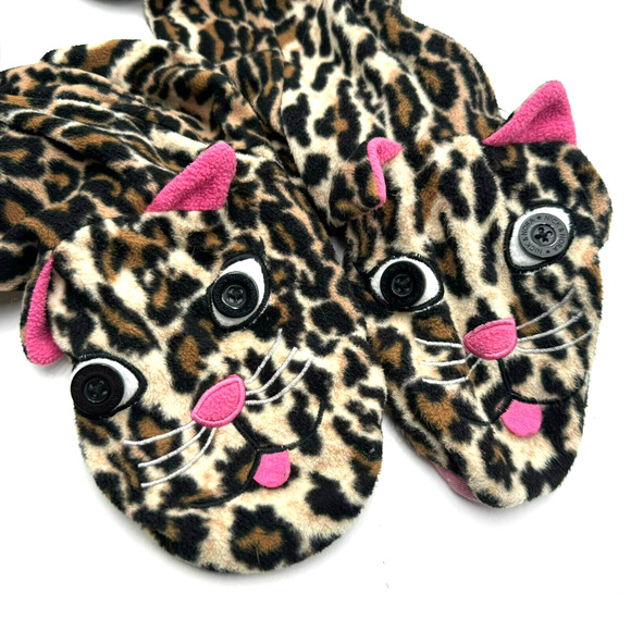 NICK & NORA Small Leopard Animal Print Cat Footed One Piece Pajamas Cozy Warm PJ - Picture 4 of 9